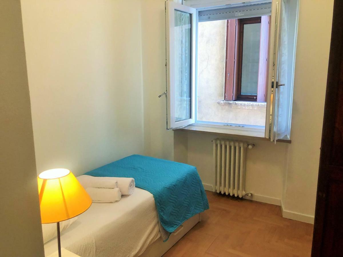 Appartamento Portapalio40 Con Parcheggio Vérone Extérieur photo